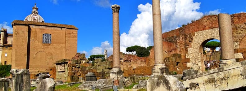 Basilique Emilia et Curia Julia Forum Romain