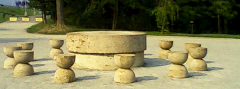 Brâncuși Table du silence à Târgu Jiu