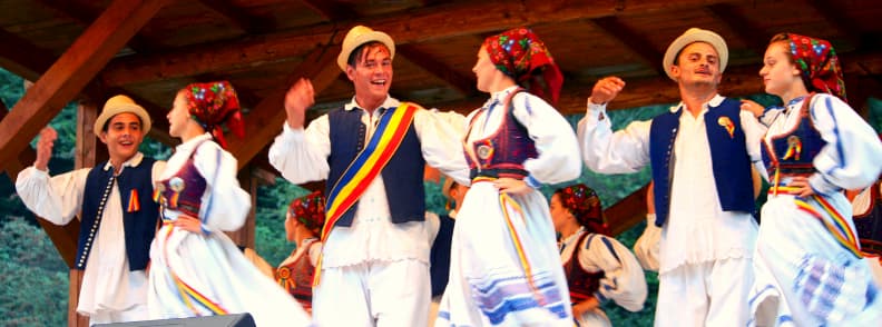 Fêtes folkloriques traditionnelles Roumanie