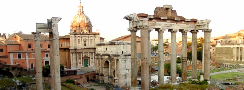 Temple de Vespasien et Titus, Arc de Septime Sévère et Temple de Saturne