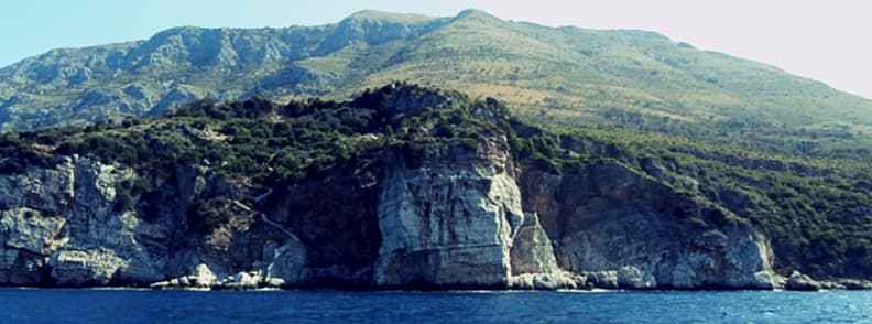 bord de mer du Monténégro en bateau