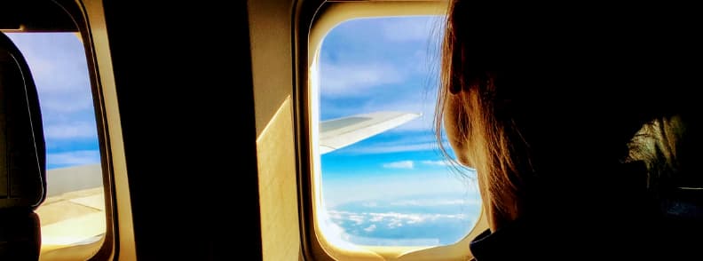 dormir dans un avion contre le décalage horaire