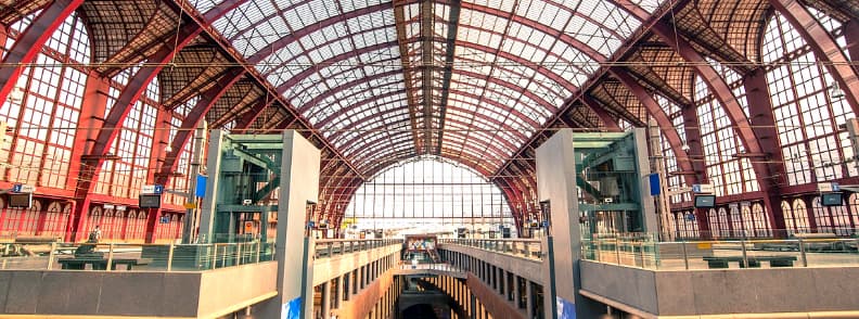 gare à anvers belgique