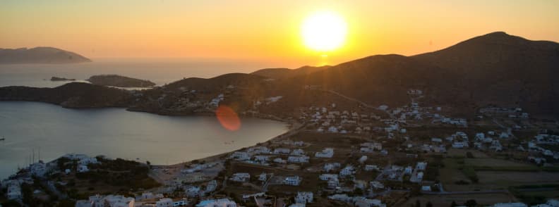 ios en croisière dans les îles des Cyclades