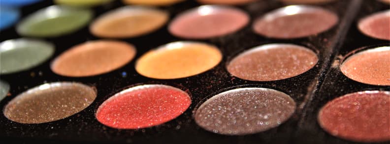 produits de maquillage dans les bagages à main