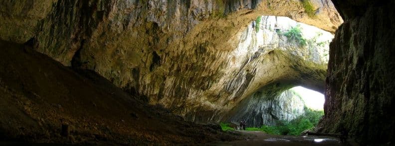 visite grotte devetashka bulgarie