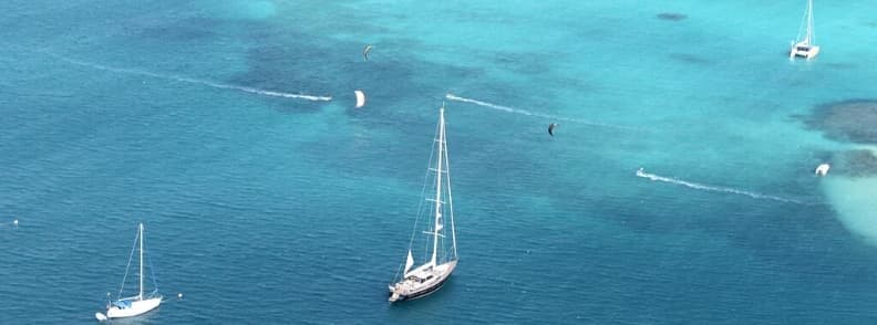 voilier sur île de st kitts