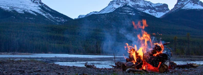 construire un feu survie en pleine nature autonomie