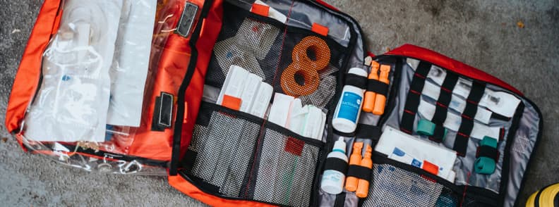 trousse de premiers secours pour la survie en milieu sauvage