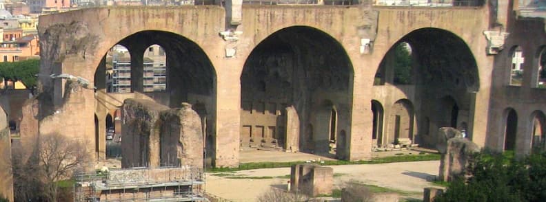bazilica constantin si maxentius in forul roman