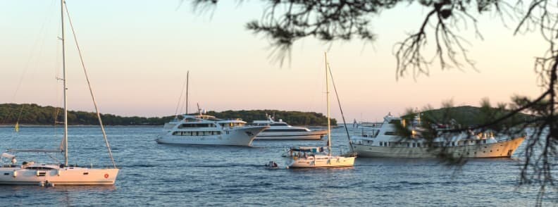 insula hvar navigatie in croatia