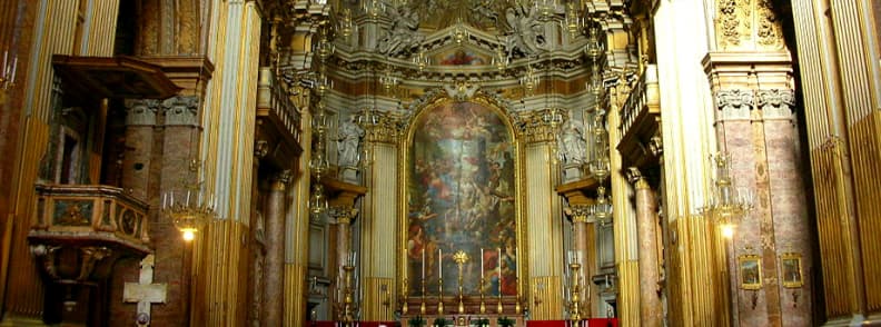 roma biserica sfintii apostoli