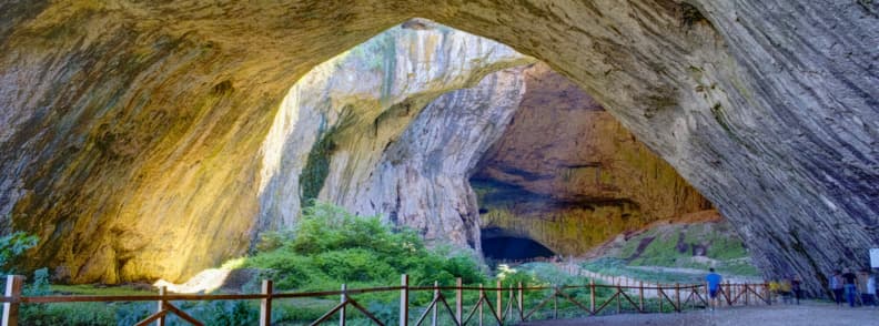 devetashka bulgaria cave devetashka bulgaria cave
