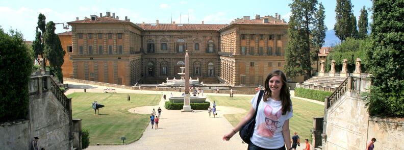 mirela letailleur the travel bunny in florence italy