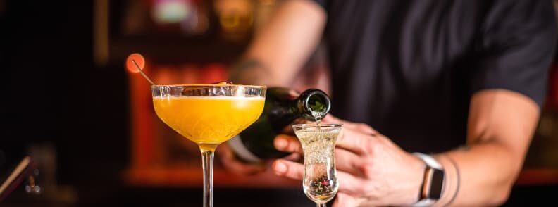 bartender professions to earn money while traveling bartender professions to earn money while traveling