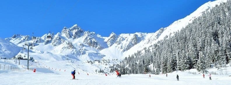 courchevel skiing in france