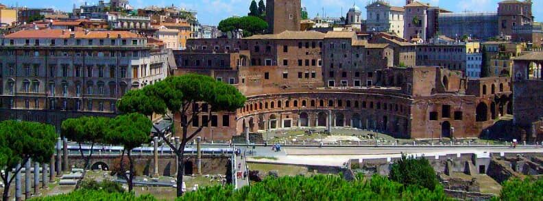 foro traiano rome piazza