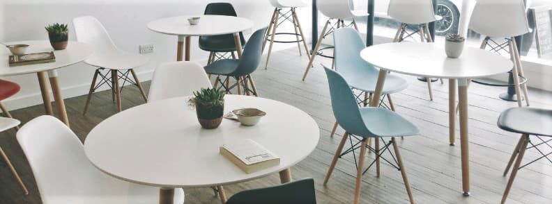 going on vacation by yourself dining solo book table