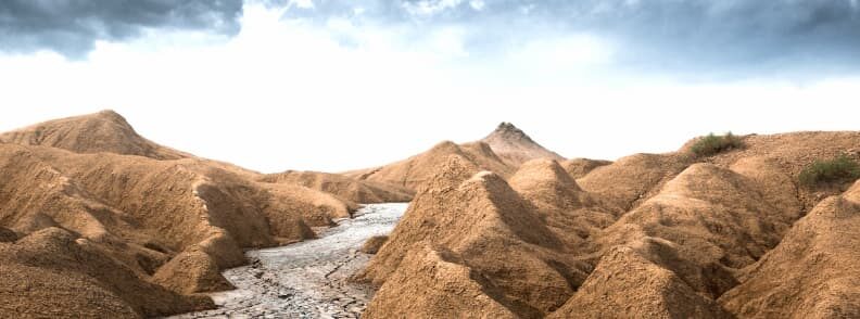 mud volcanoes vulcanii noroiosi visit romania