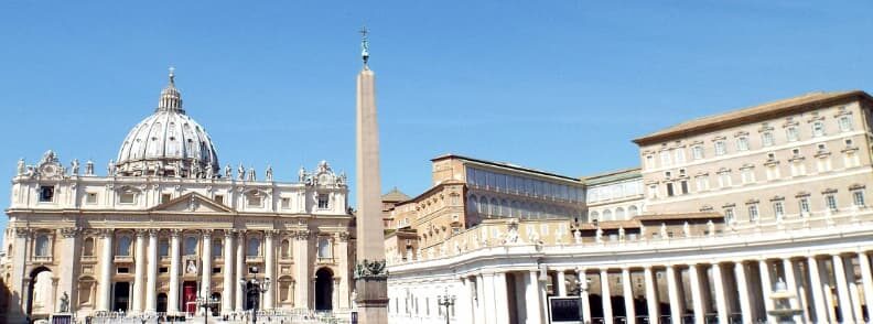 piazza san pietro citta del vaticano vatican city