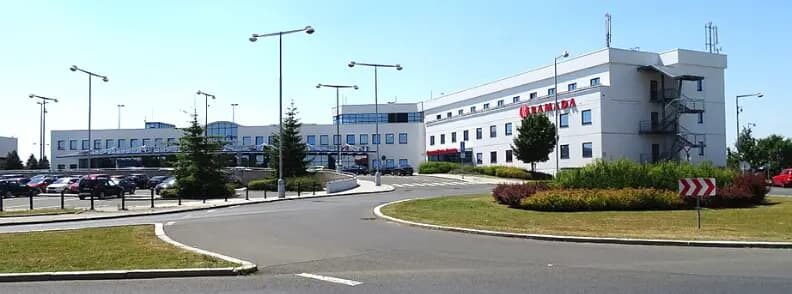 ramada airport hotel prague