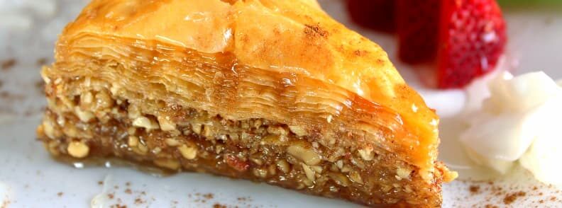 traditional greek food baklava