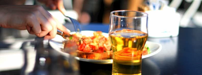 travel cost reduction strategy eat before your flight travel cost reduction strategy eat before your flight