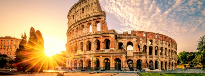 visit colosseum travel italy on a budget
