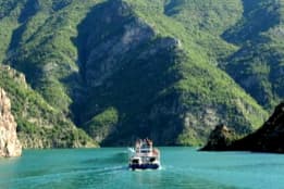 koman lake ferry ride