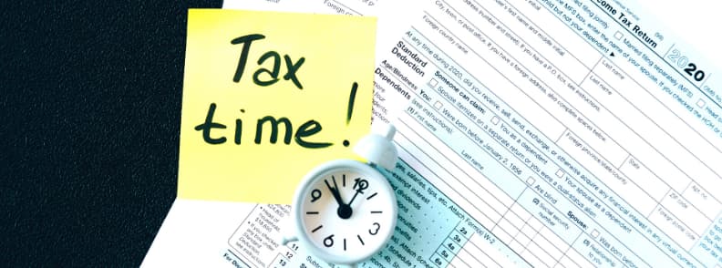 when do you start paying taxes as an expat