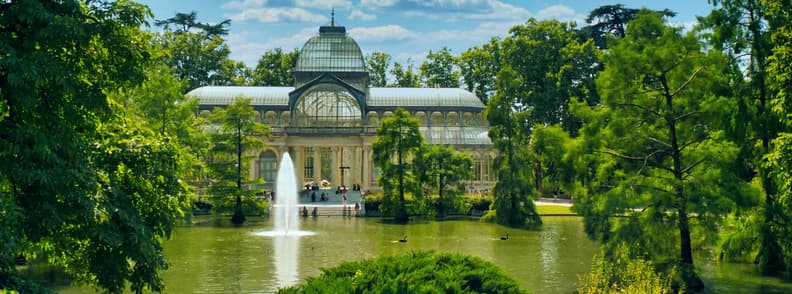 places to visit in madrid retiro park