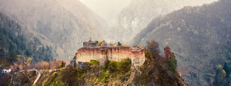 poenari castle in transylvania