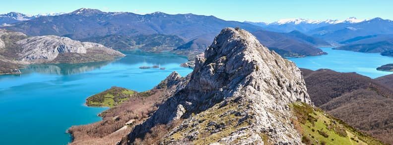 riaño spain hiking