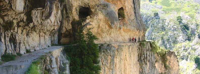 ruta del cares hikes in spain