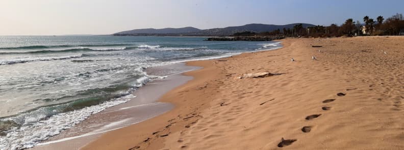 plage de la base nature frejus in february