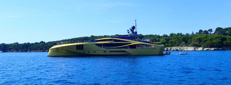 gold super yacht khalilah cannes